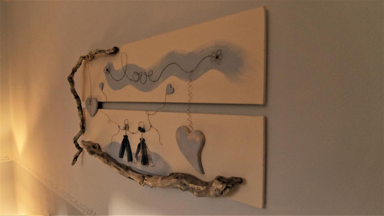 فيلا La Casina Dei Cuori Di Nonna Miglia Pallerone المظهر الخارجي الصورة